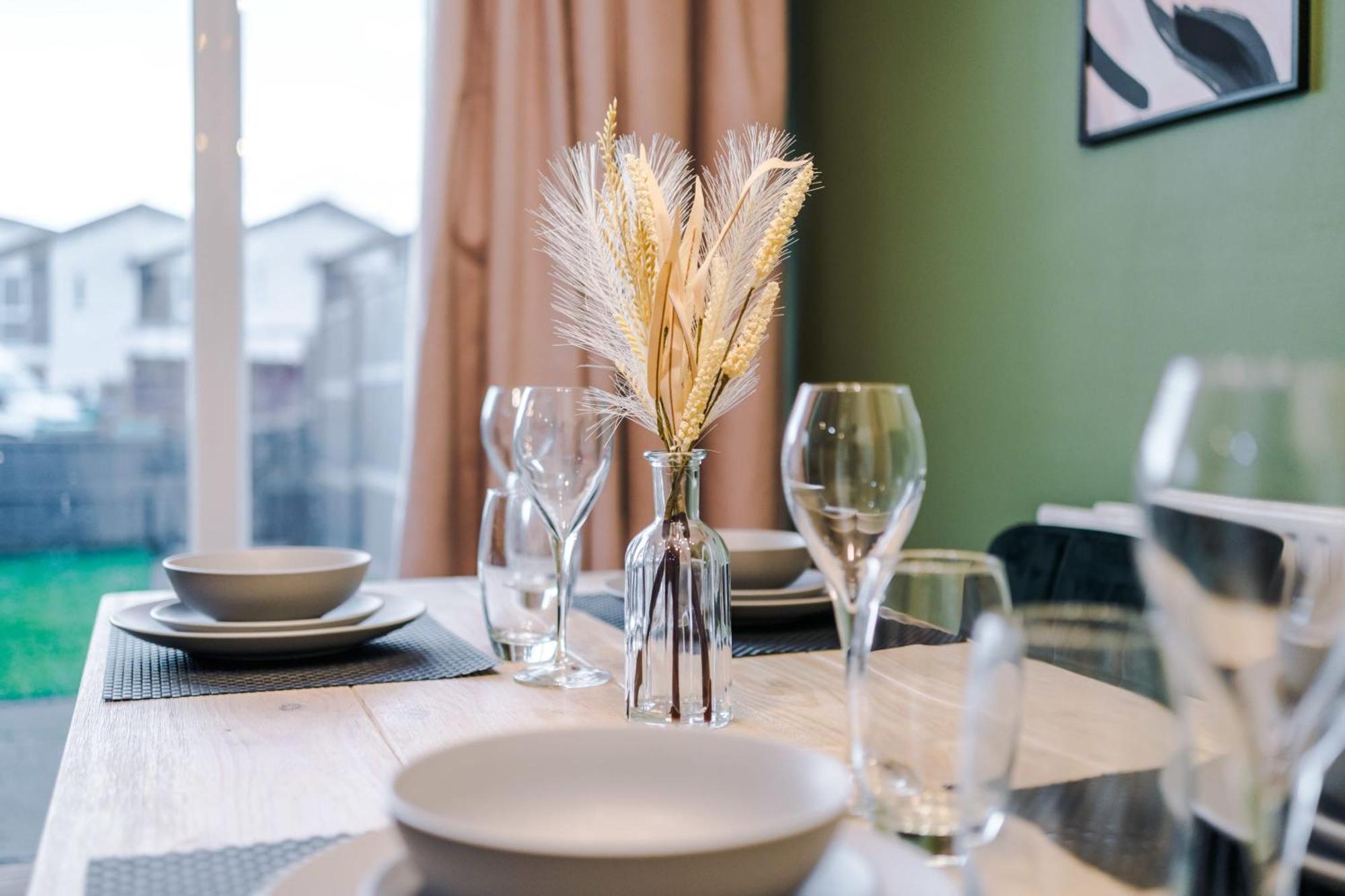 Rest&Recharge At A Spacious Townhouse By The Etihad Villa Manchester Esterno foto